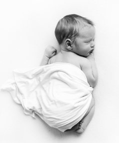 Nyfødtfotograf newborn babyfotograf Aarhus